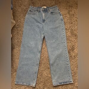 Abercrombie & Fitch Women’s 90s Relaxed High Rise Jeans size 12/31 SHORT.